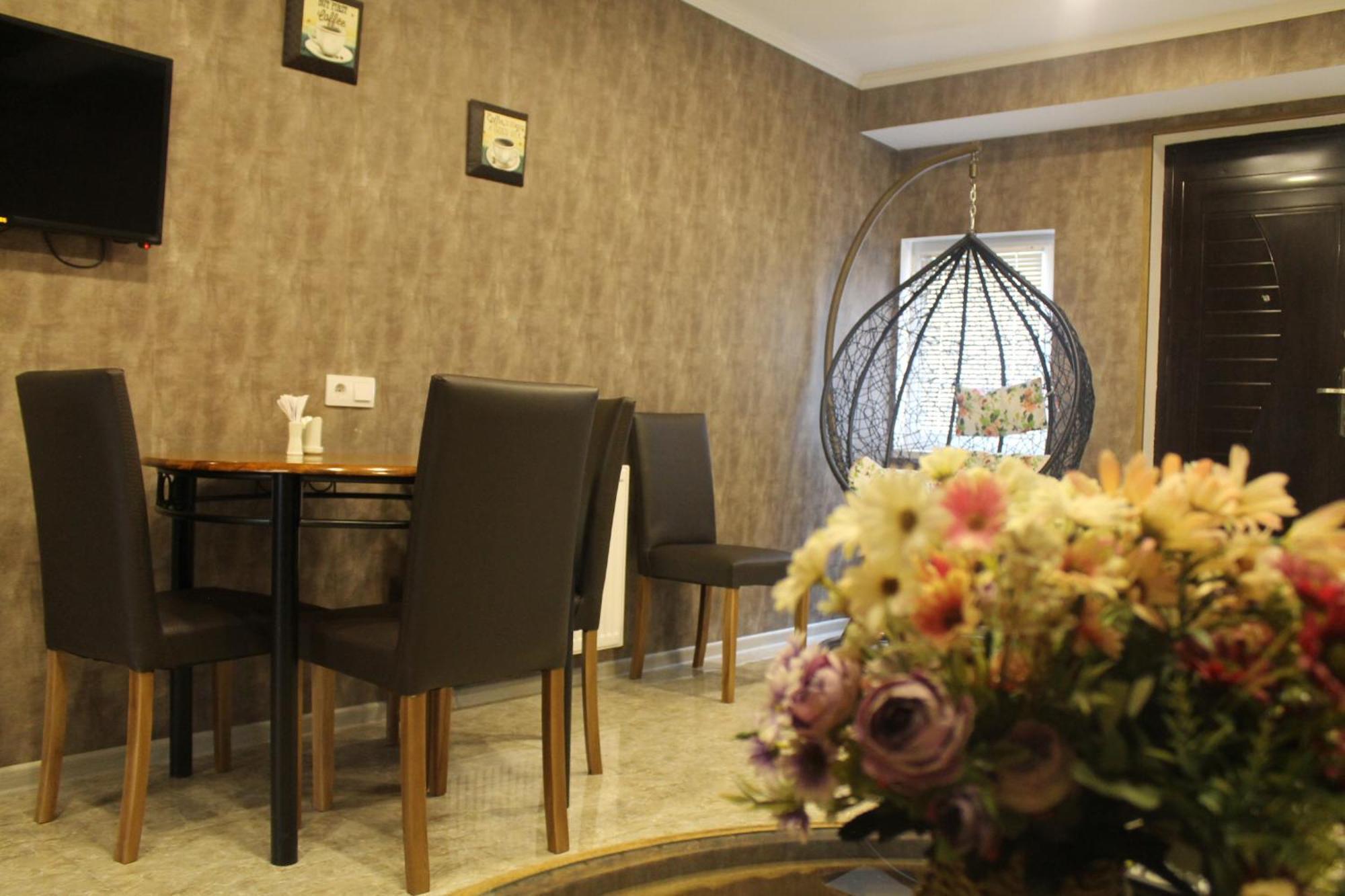 Apartamento Cozy Nest Tiflis Habitación foto