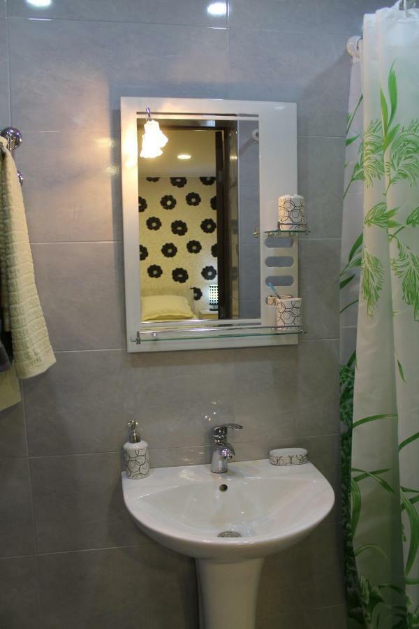Apartamento Cozy Nest Tiflis Exterior foto